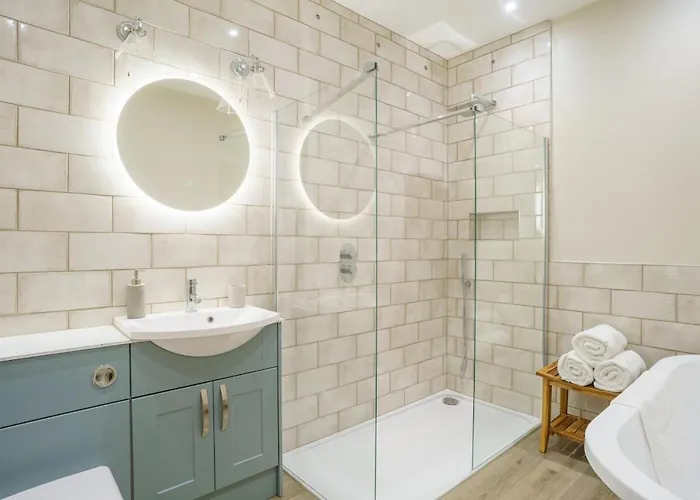 The Old Antiques Warehouse Apartamento *